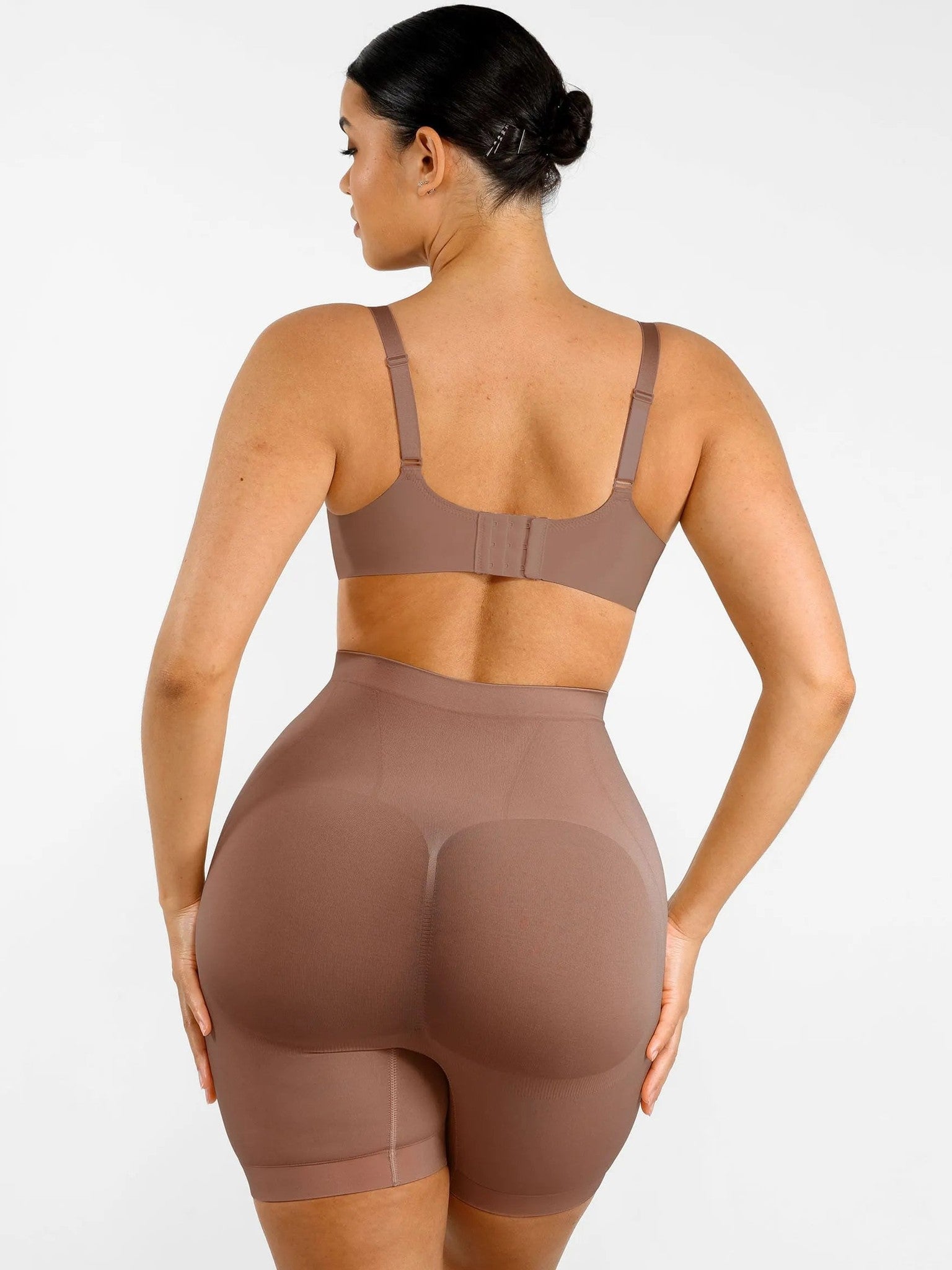 Butt-Lifting Seamless Comfort Shaping Shorts