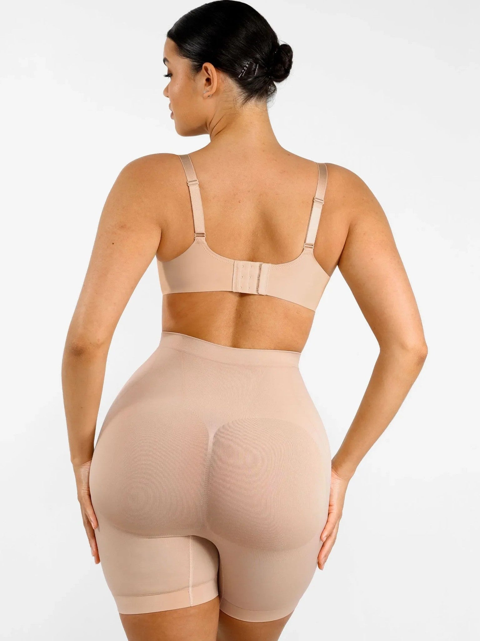 Butt-Lifting Seamless Comfort Shaping Shorts