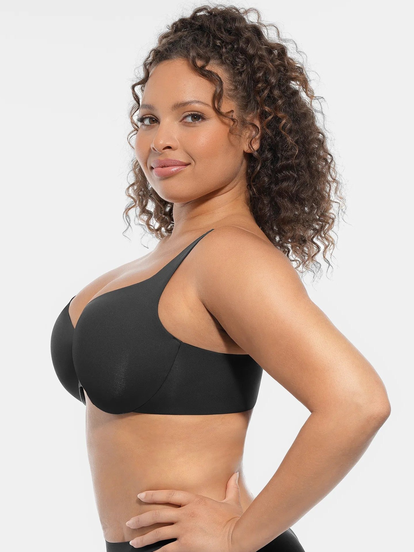 Adjustable-Strap Underwire Deep V-neck Bra Bundle